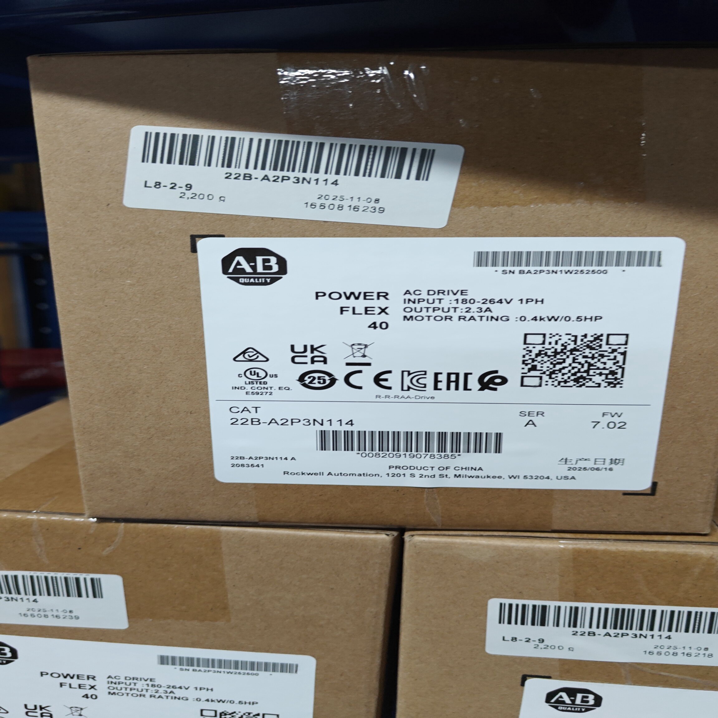 1PCS 22B-A2P3N114